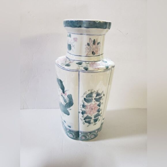 Pier 1 Vase - Picture 5 of 8